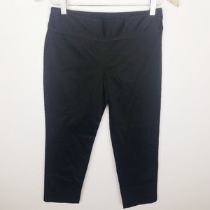 White House Black Market Black Capri Pants